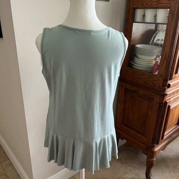 Designer top never worn - Picture 3 of 4